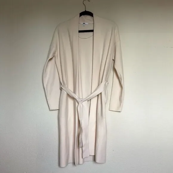 Uni Qlo | Cream Cardigan with Wrap Size Small - Picture 3 of 6
